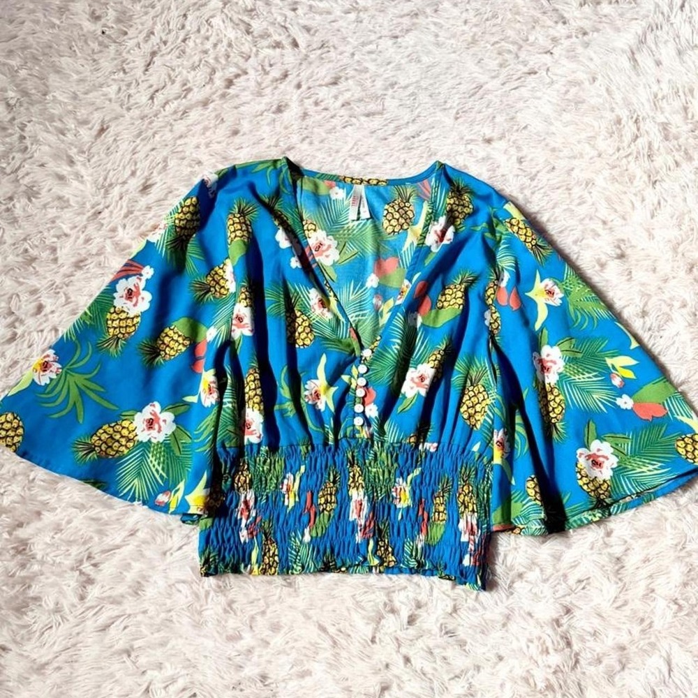 Tropical Floral Pineapple Lifestyle Resort Vacation Flutter Sleeve Crop Womens M
